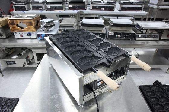 220V automático eléctrico en forma de pez Taiyaki Waffle Maker con 6 moldes de waffle