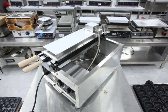 220V automático eléctrico en forma de pez Taiyaki Waffle Maker con 6 moldes de waffle