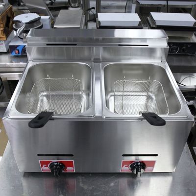 Frigorífico de gas licuado de acero inoxidable de 2 depósitos y 2 cestas para freír con gas comercial de 12 litros