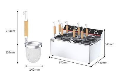 Máquina eléctrica para cocinar pasta de comida rápida en la cocina del restaurante