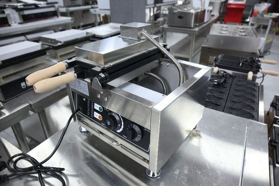 Conveniente fabricante comercial de waffles Taiyaki con panel digital y control de temperatura